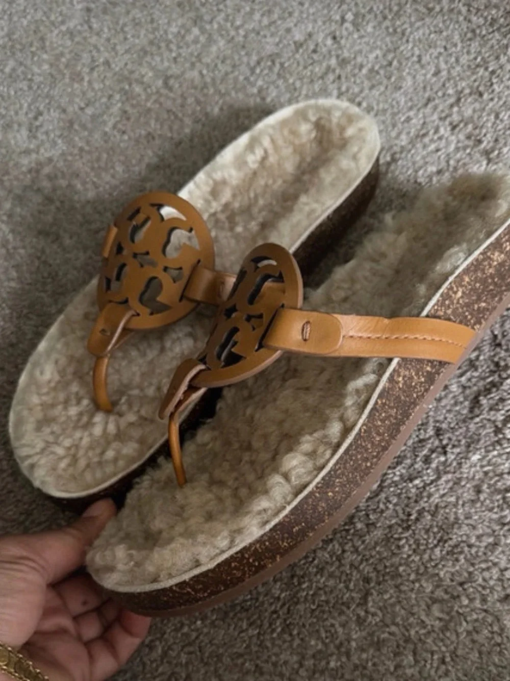 Tory Burch cloud miller Style Shearling-Trim Leather Thong Sandals NWT